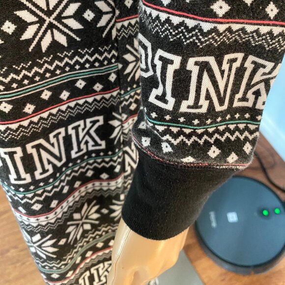 Pink Victoria's Secret Holiday Snowflake Onesie W/Sherpa Hood Size XS - Picture 5 of 7